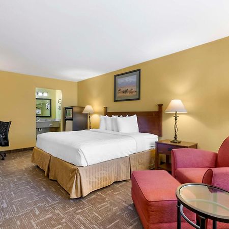 Best Western Executive Inn Hallettsville Екстер'єр фото
