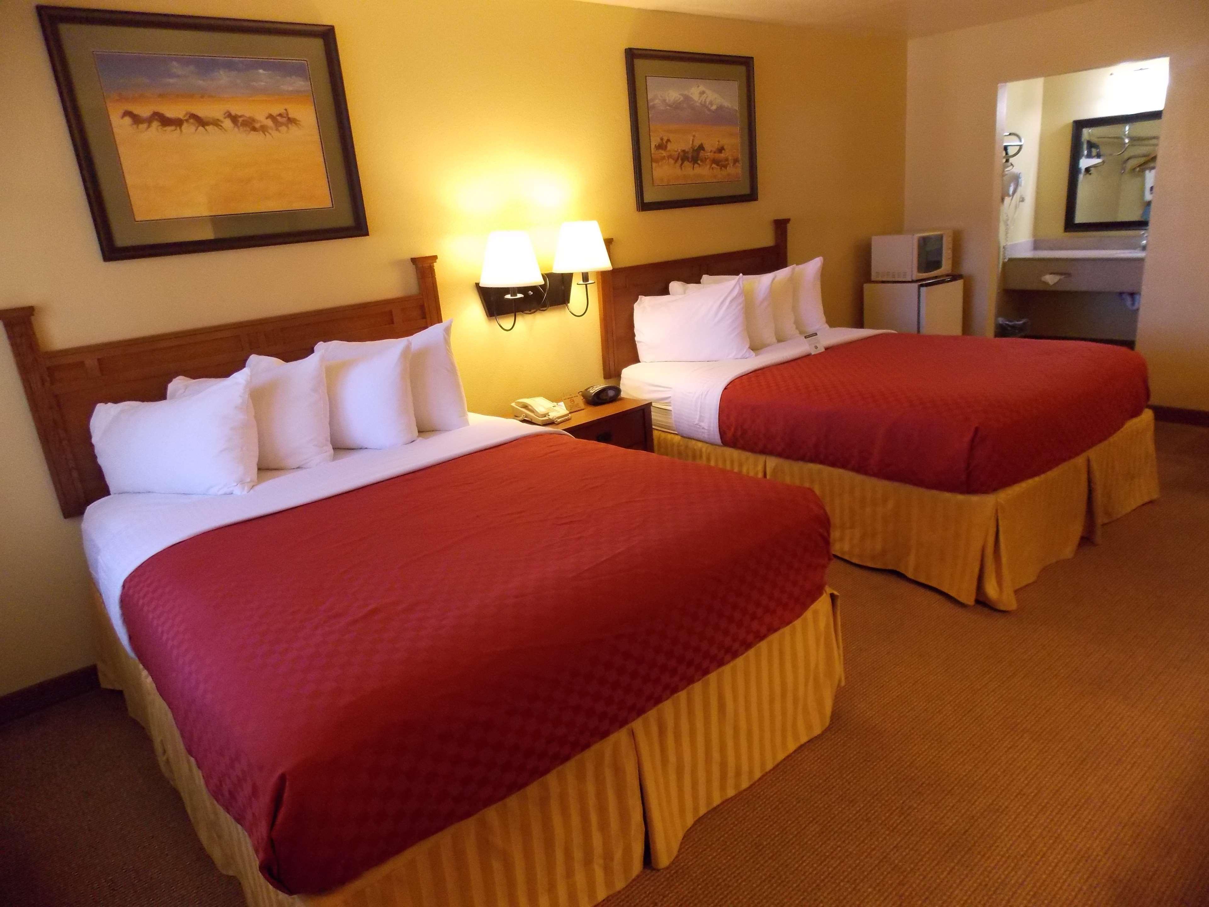 Best Western Executive Inn Hallettsville Екстер'єр фото