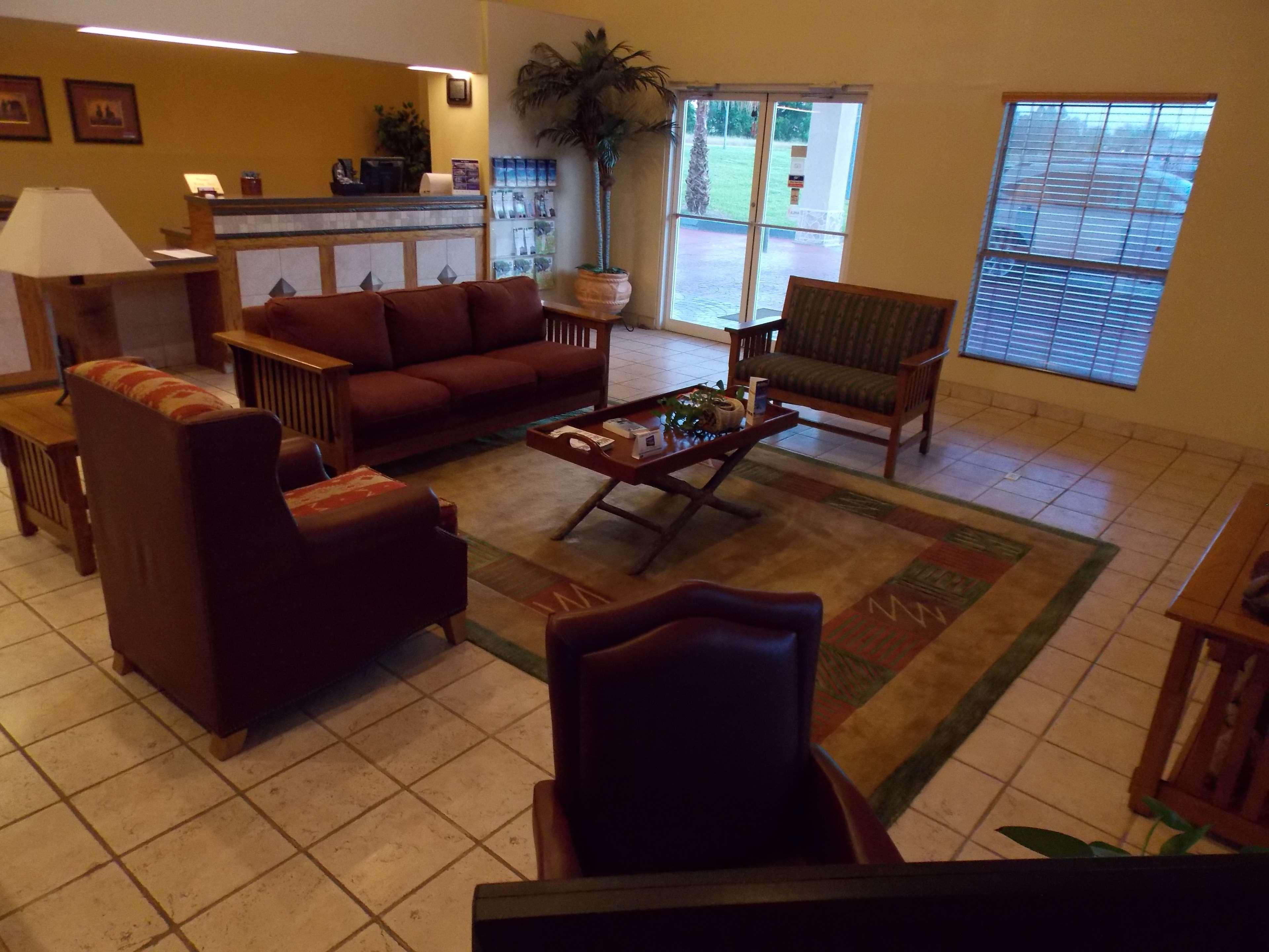 Best Western Executive Inn Hallettsville Екстер'єр фото