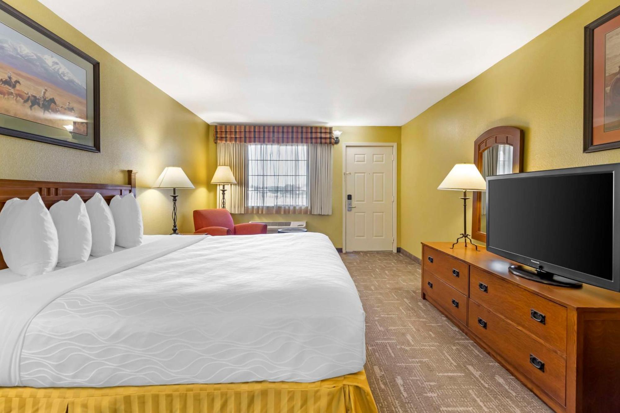 Best Western Executive Inn Hallettsville Екстер'єр фото