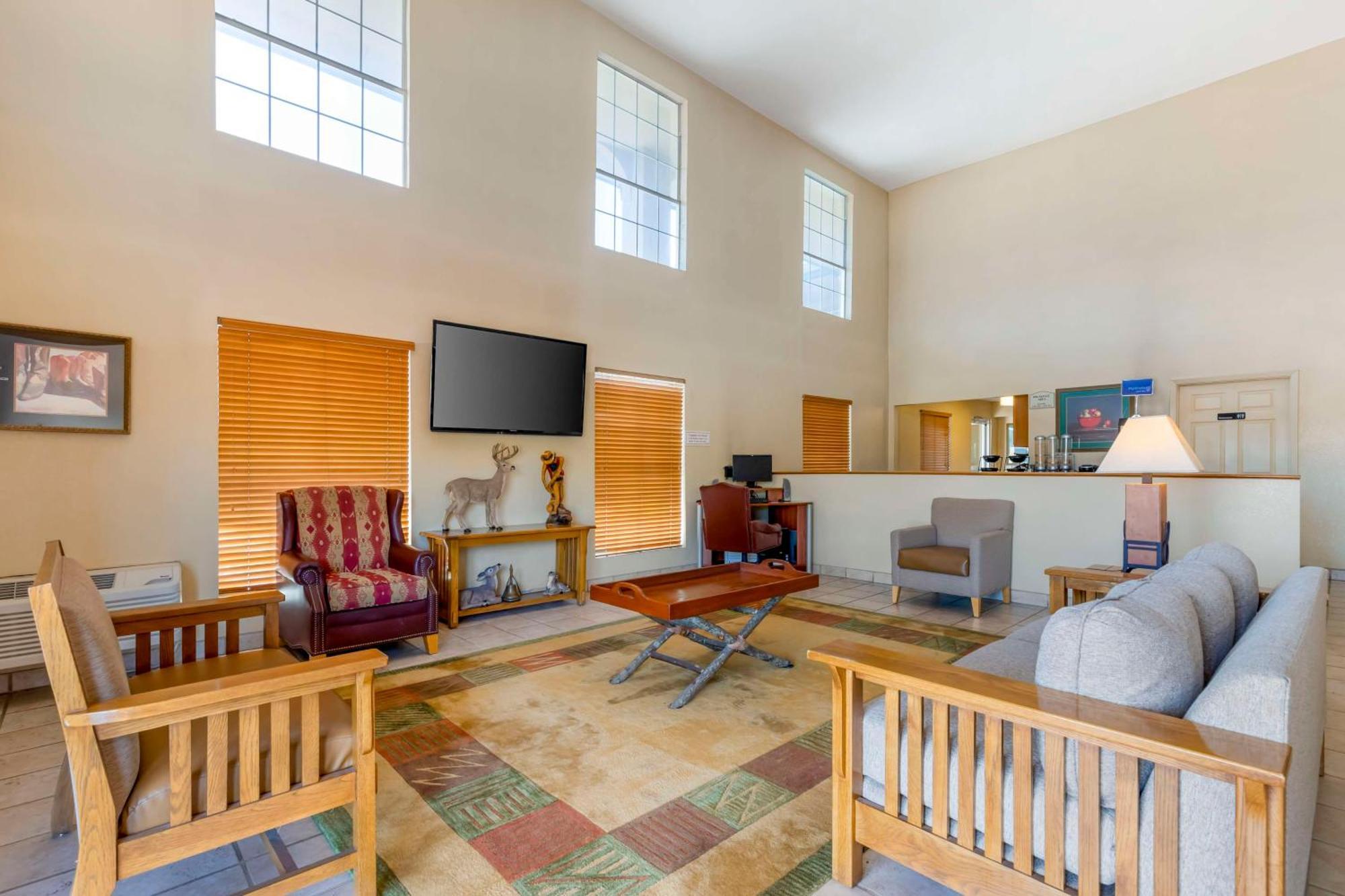Best Western Executive Inn Hallettsville Екстер'єр фото